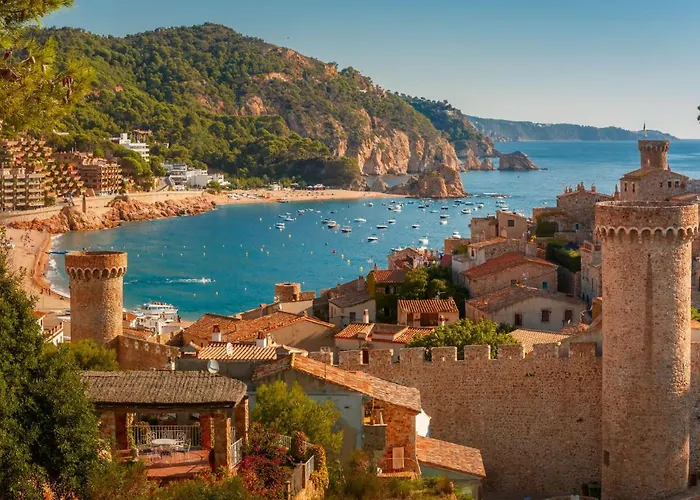 Cala Salionc By Interhome * كانيه دي مار